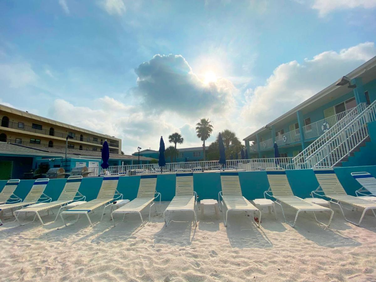 Nautical Watch Aparthotel Belleair Beach ภายนอก รูปภาพ