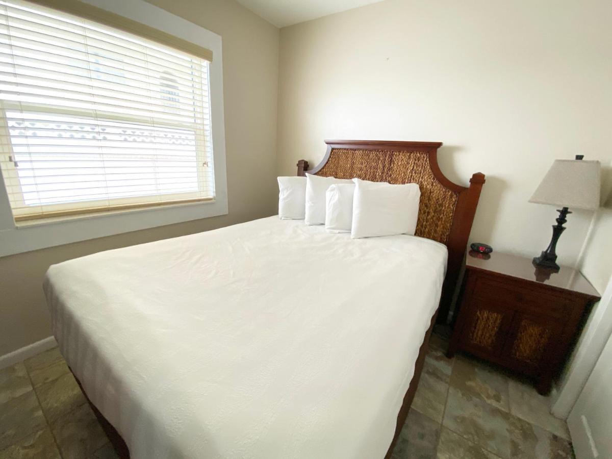 Nautical Watch Aparthotel Belleair Beach ภายนอก รูปภาพ