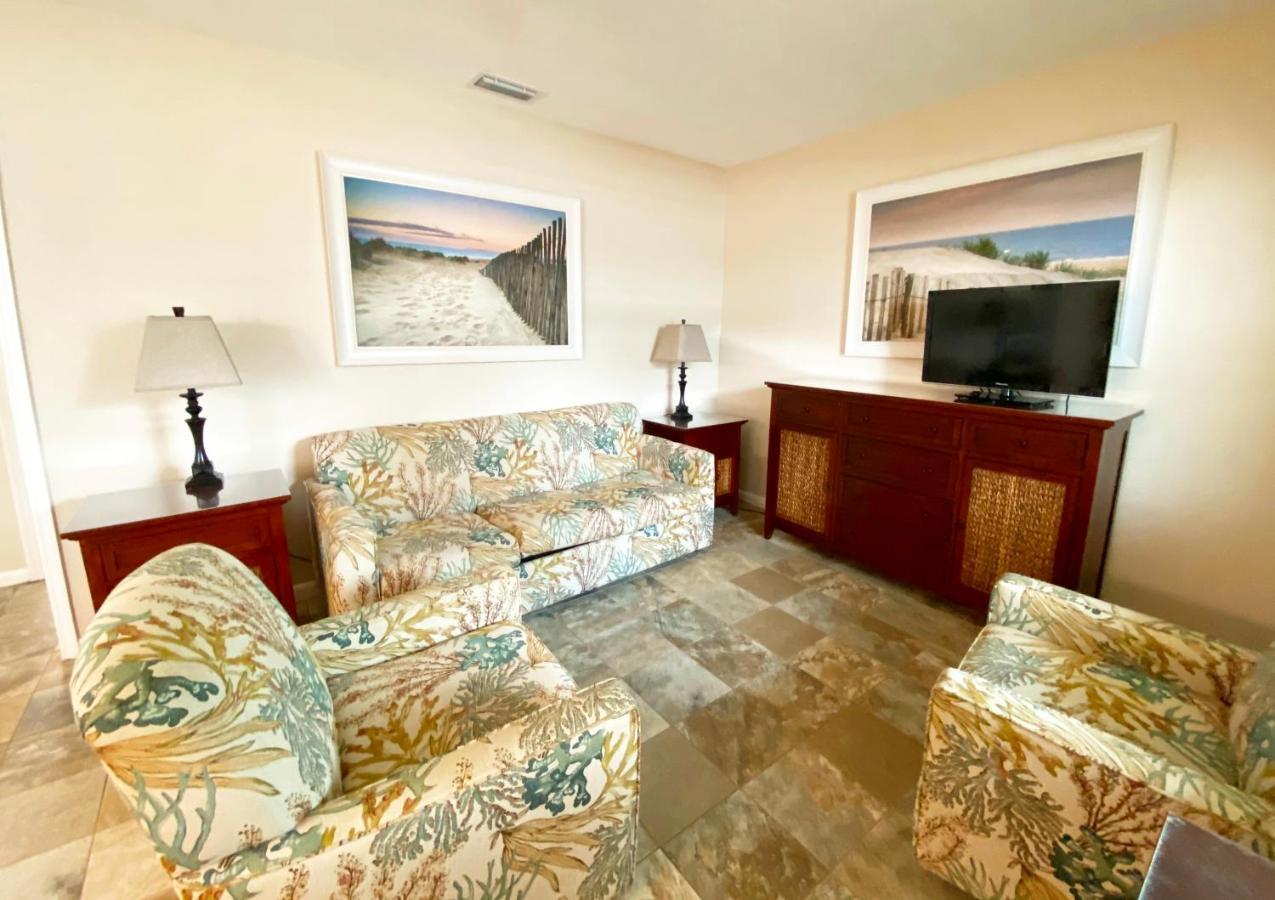 Nautical Watch Aparthotel Belleair Beach ภายนอก รูปภาพ