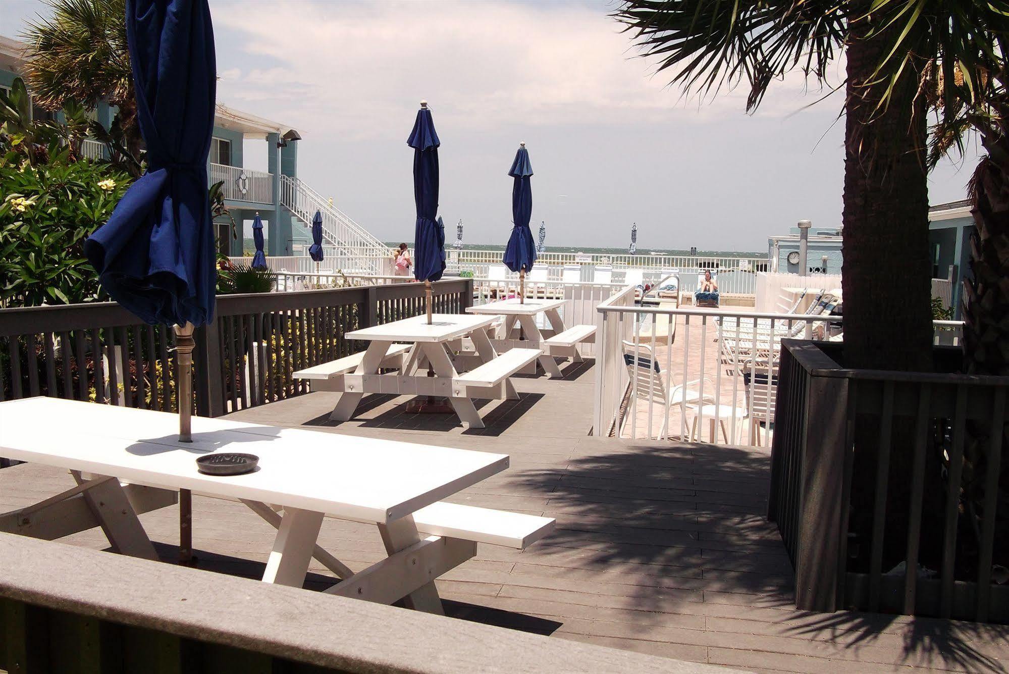 Nautical Watch Aparthotel Belleair Beach ภายนอก รูปภาพ